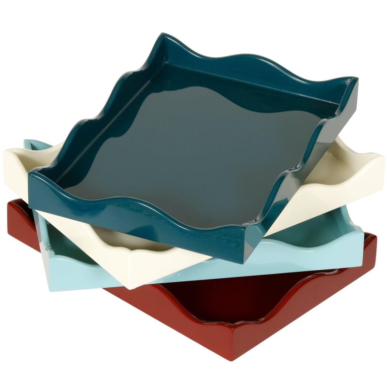 Small Wavy Lacquer Trays
