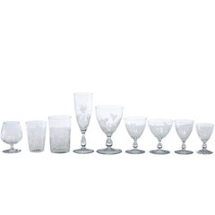Vintage Fine Collection of 1930s Riihimaki Savoy Vine Etched Glasses
