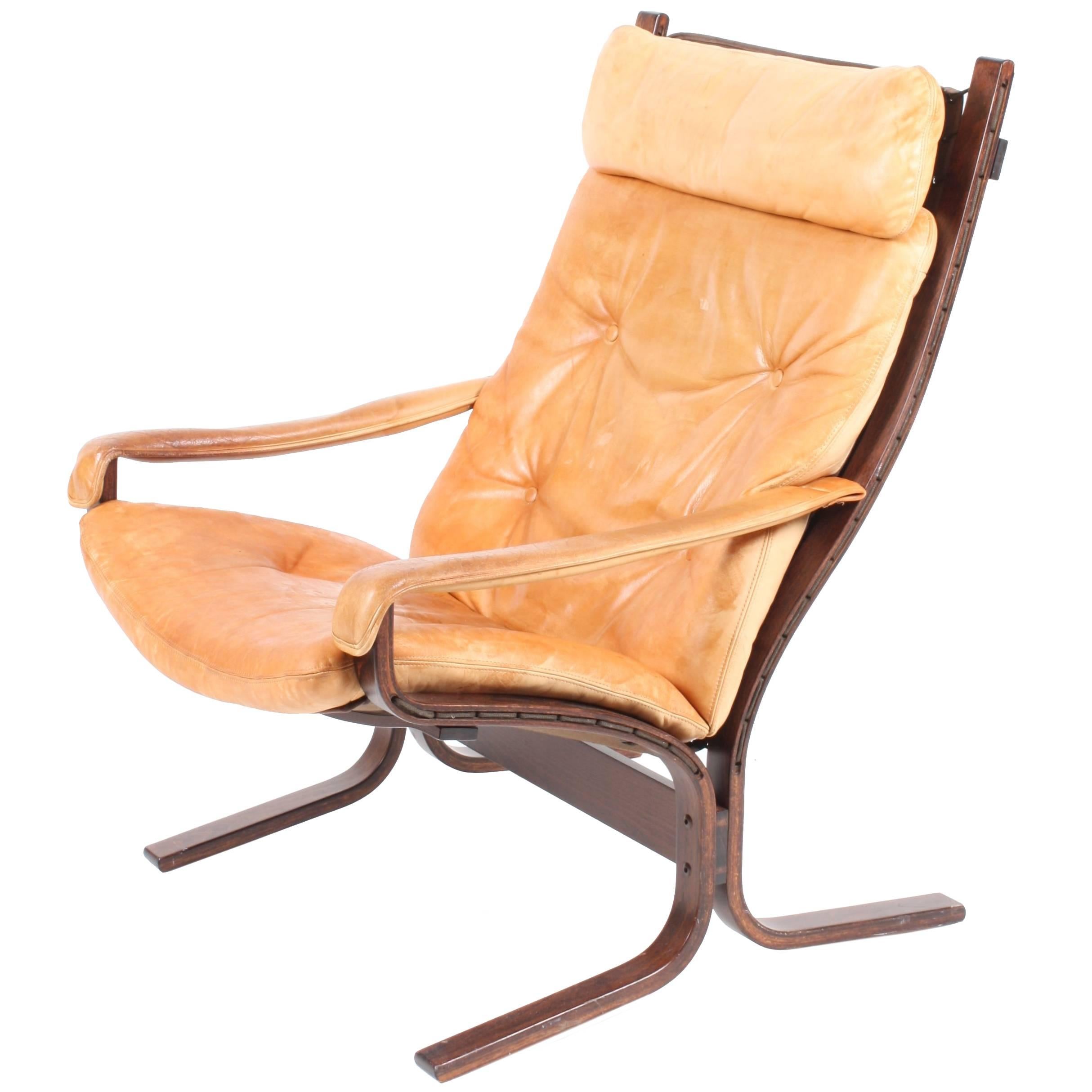 Siesta Lounge Chair in Patinated Leather