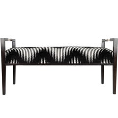 Emma Bench, COM