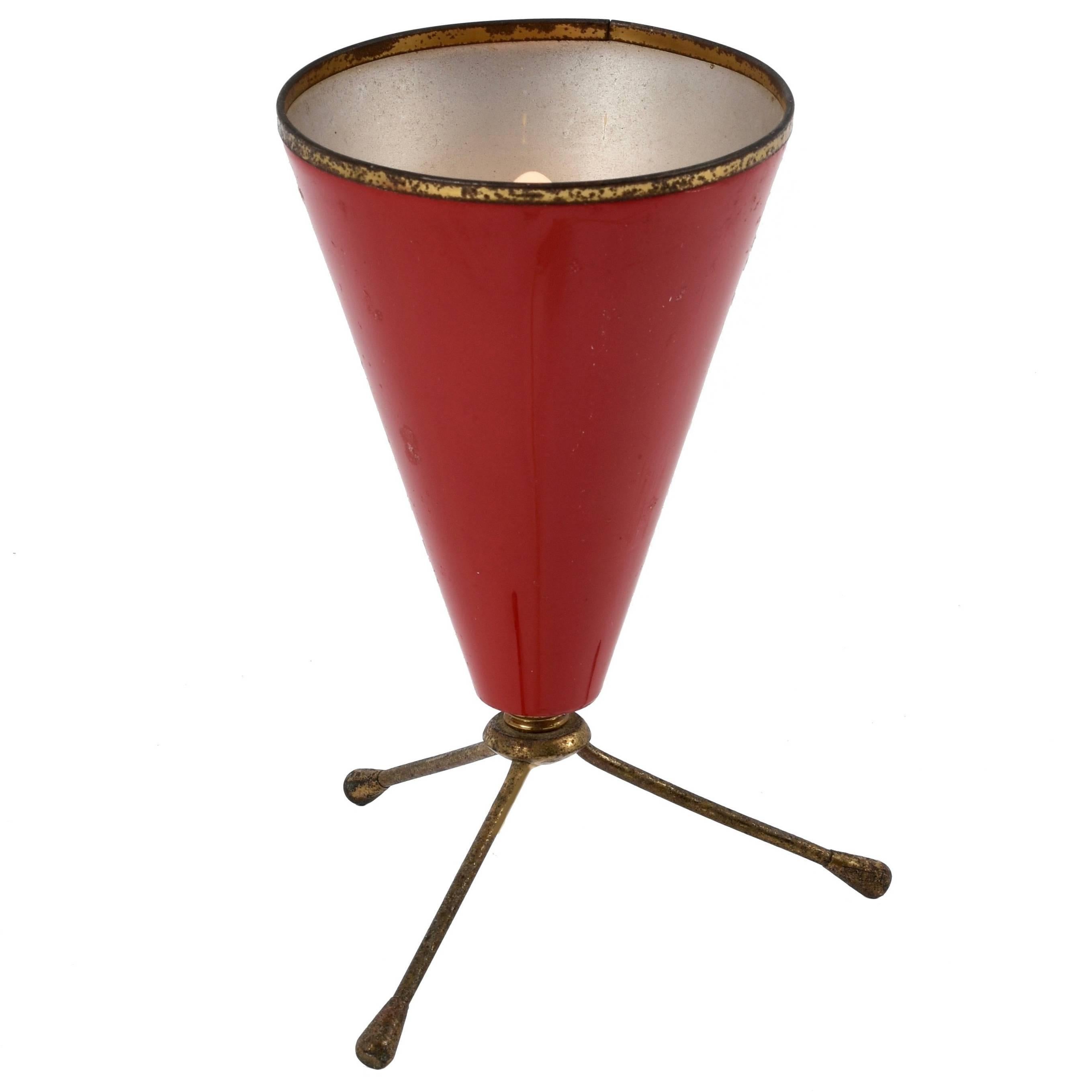 Conical Table Lamp in Red Lacquered Metal and Brass, 1950s Italian Tripode