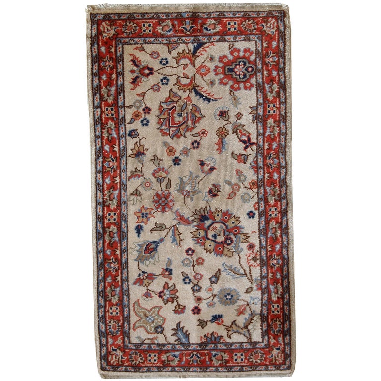 Handmade Vintage Pakistani Lahore Rug, 1950s For Sale at 1stdibs