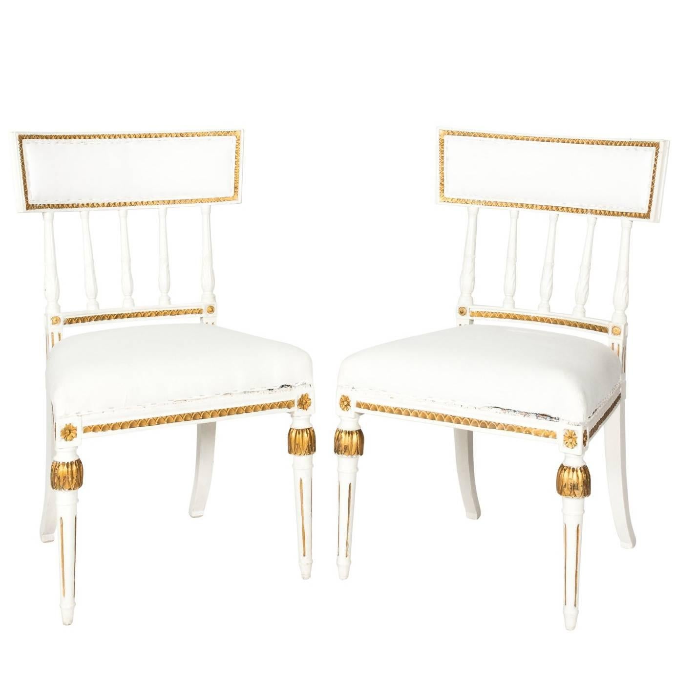 Pair of 1800s Gilded and White-Painted Gustavian Chairs