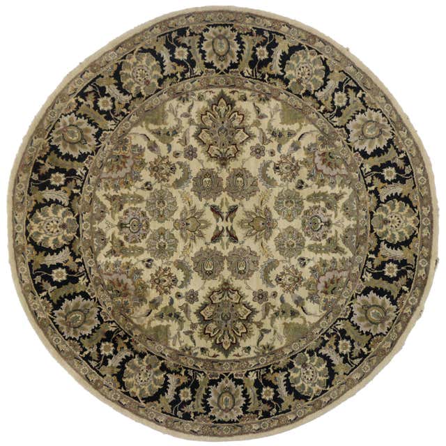 Round Vintage Indian Rug with Traditional Style at 1stDibs