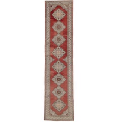 Tapis de couloir vintage turc Oushak extra long avec style Tudor moderne