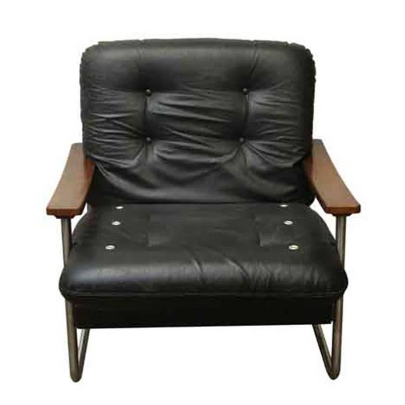 1960s Mid-Century Modern Black Italian Leather and Chrome Armchair