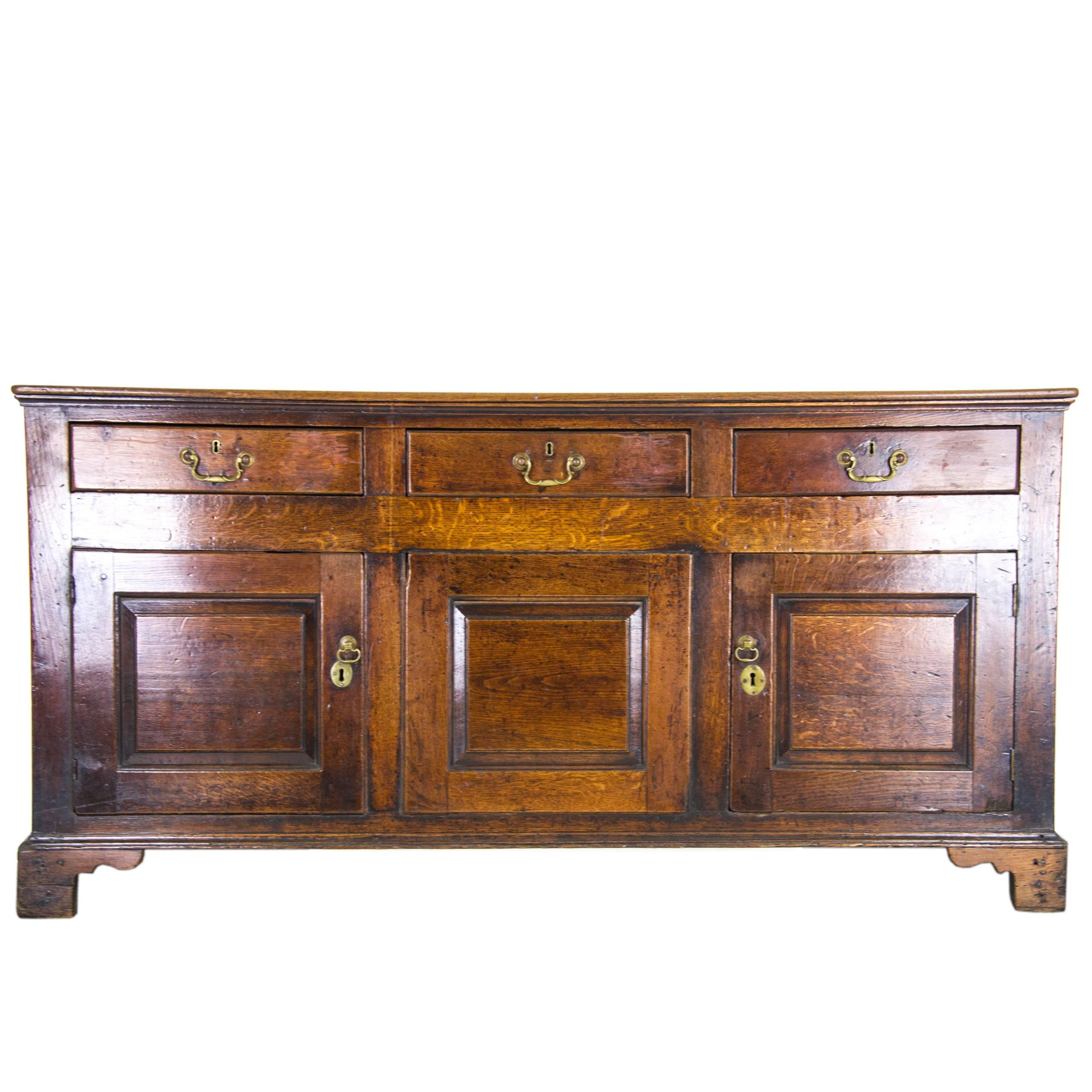 Antique Oak Sideboard Oak Dresser England, 18th Century