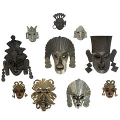 Sammlung handgefertigter mexikanischer Volkskunstmasken
