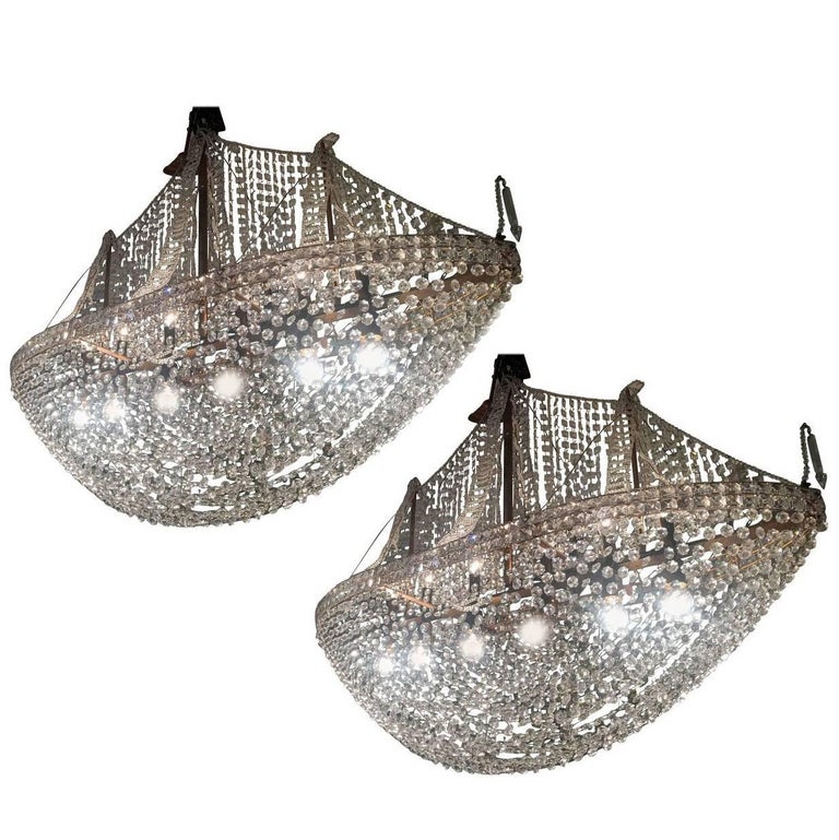 Crystal Pirate Ship Chandelier Italy 1950 For At 1stdibs Pair Of Crystal Pirate Ship Chandeliers Italy 1950