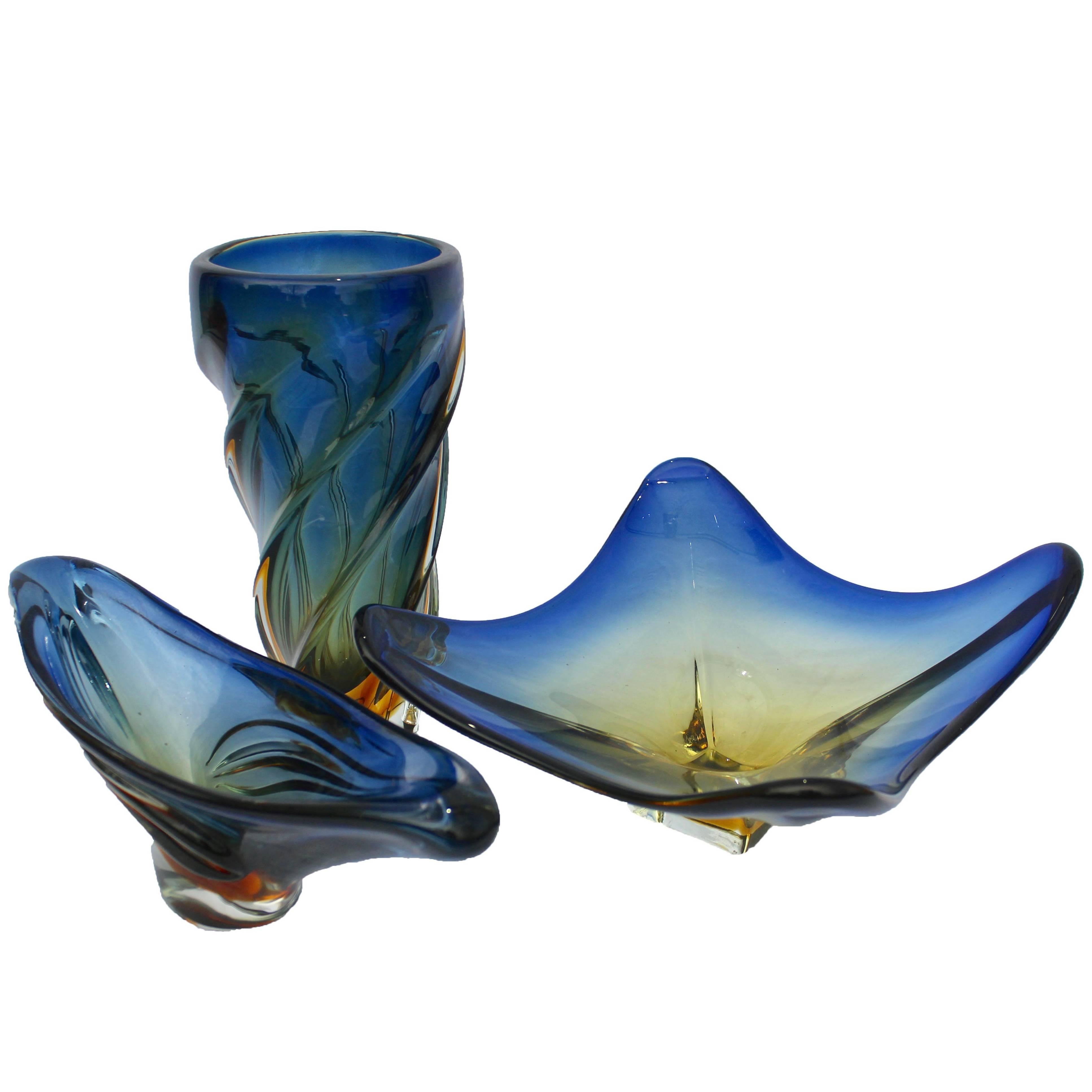 Set Murano Glass Bowls with Folded Edges, Color Blue and Yellow