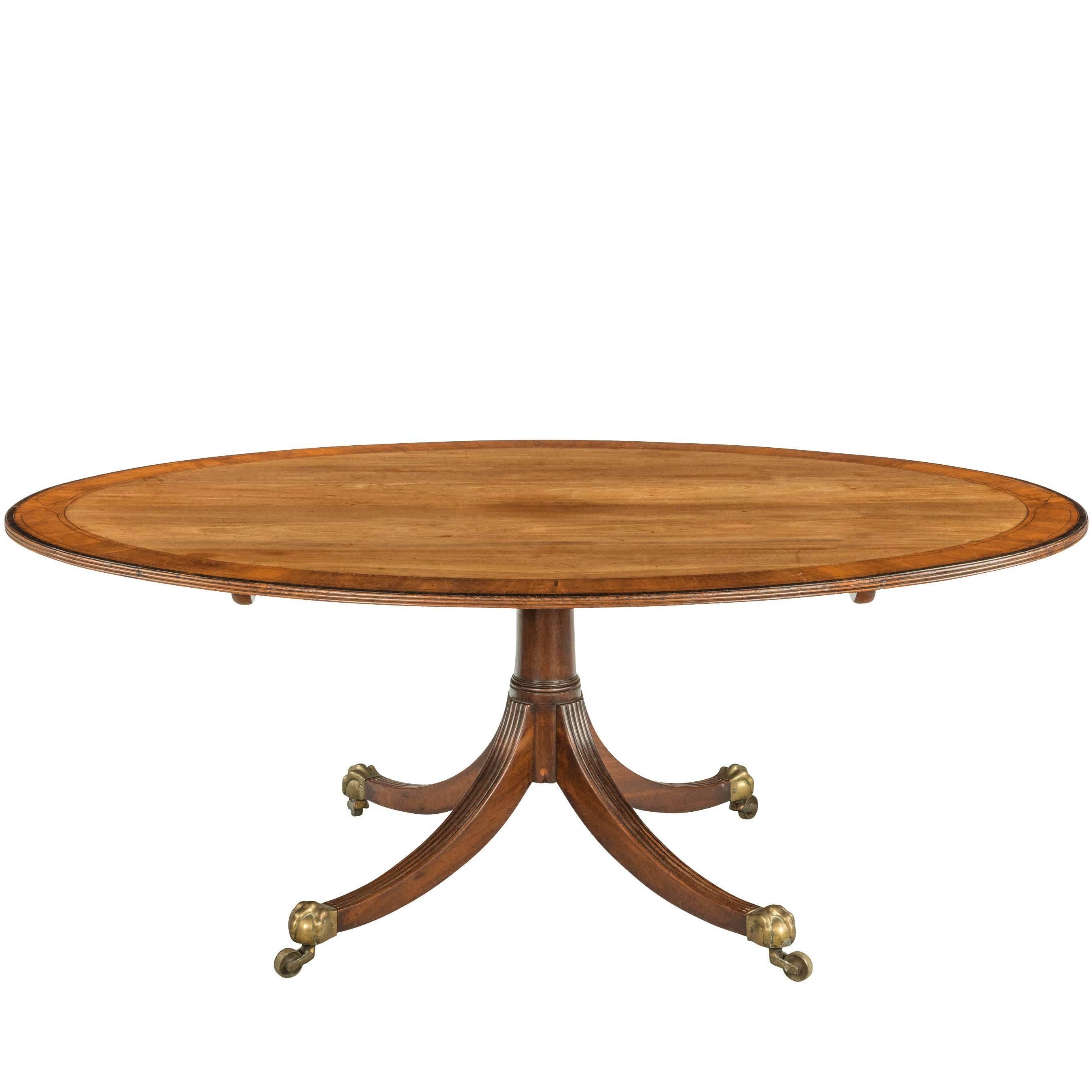 Early 20th Century Large Oval Mahogany Breakfast Table