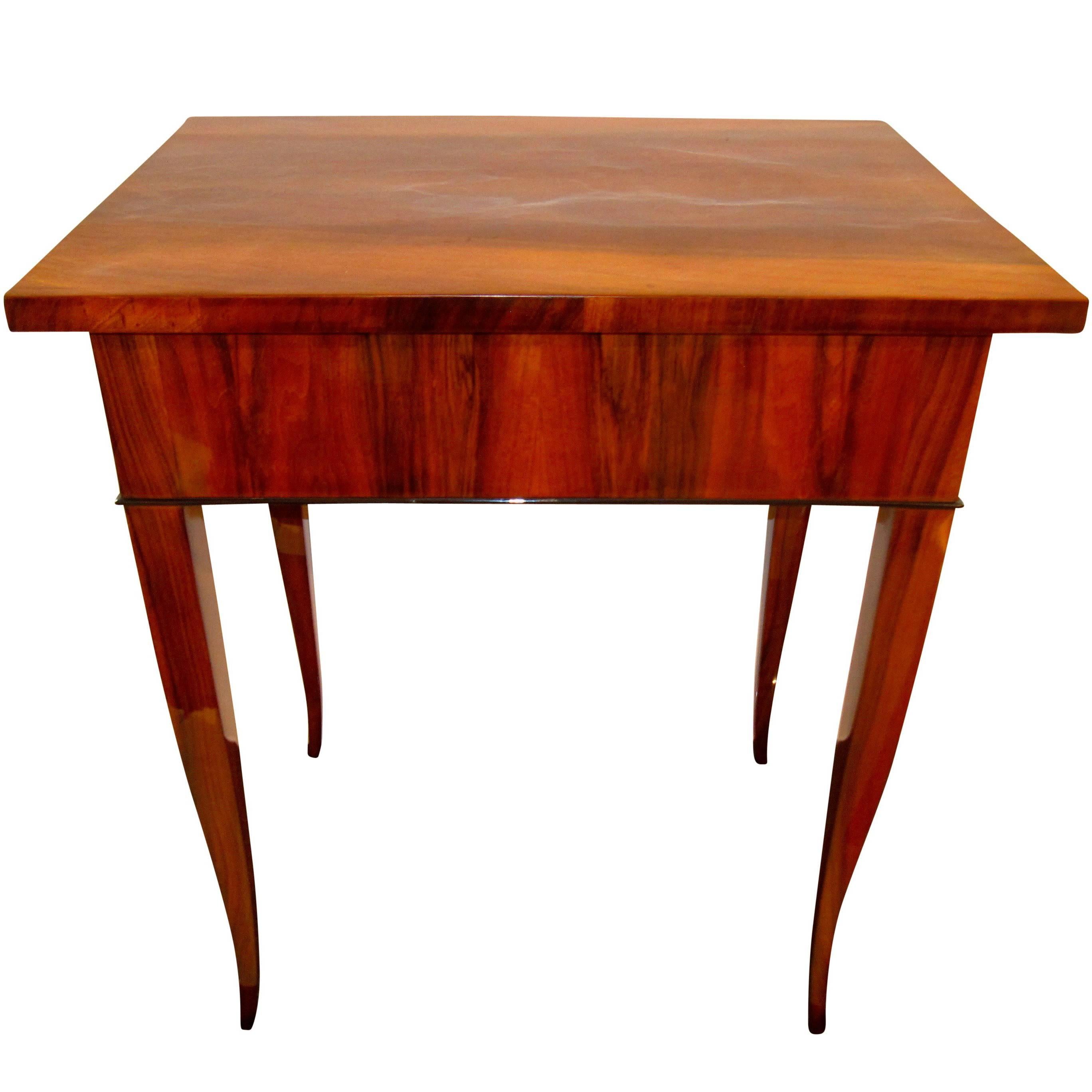 Biedermeier Small Side Table, South Germany, circa 1820, Walnut Veneer