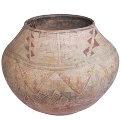 A Large and Rare American Indian Zuni Pueblo Polychromed Earthenware Pot