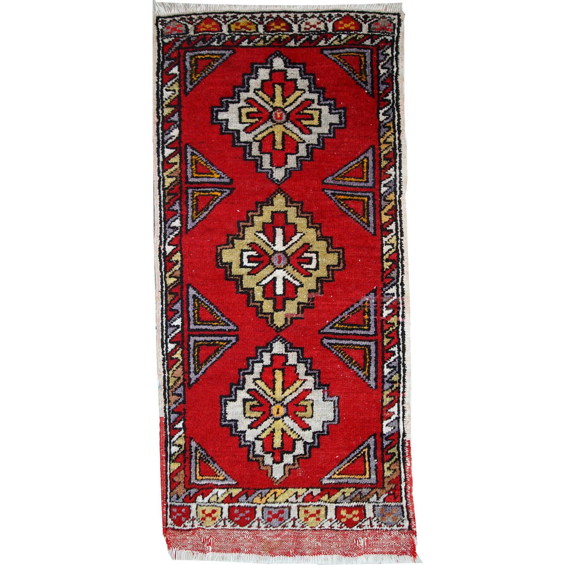 Handmade Vintage Turkish Yastik Rug, 1950s, 1C496