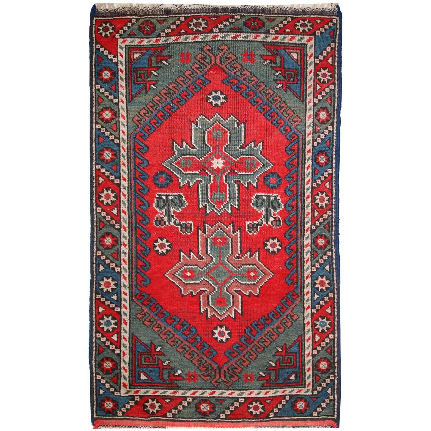 Handmade Antuque Turkish Anatolian Rug, 1920s, 1C513 For Sale