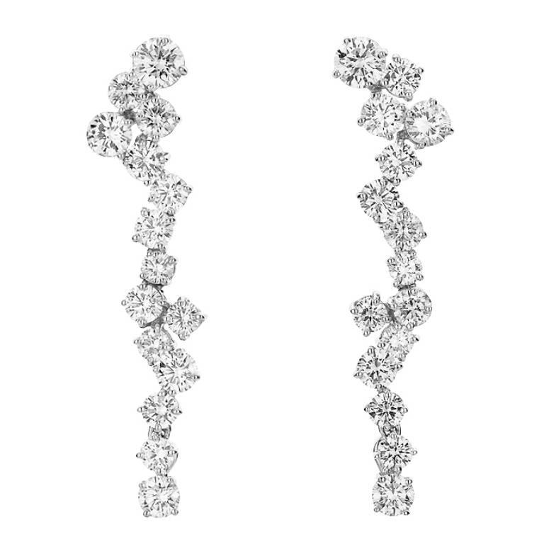 Classically Elegant Diamond gold Grapevine Earrings For Sale