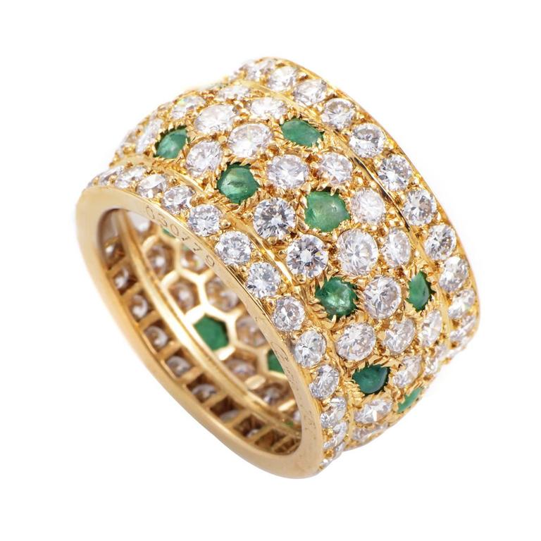Cartier Panthere Emerald Diamond Gold Ring at 1stdibs