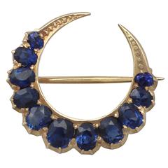 2.91Ct Sapphire and 18k Yellow Gold Crescent Brooch - Antique Circa 1890 3