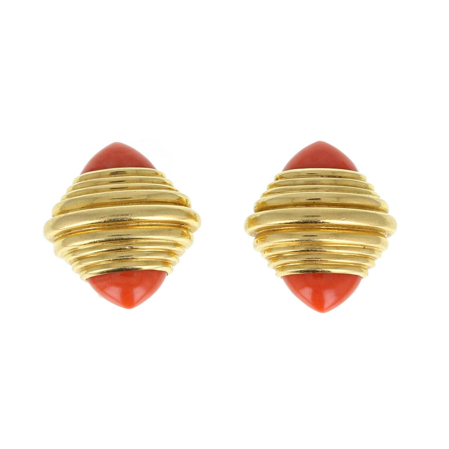 Boucheron Pink Coral Gold Retro Clip Earrings For Sale