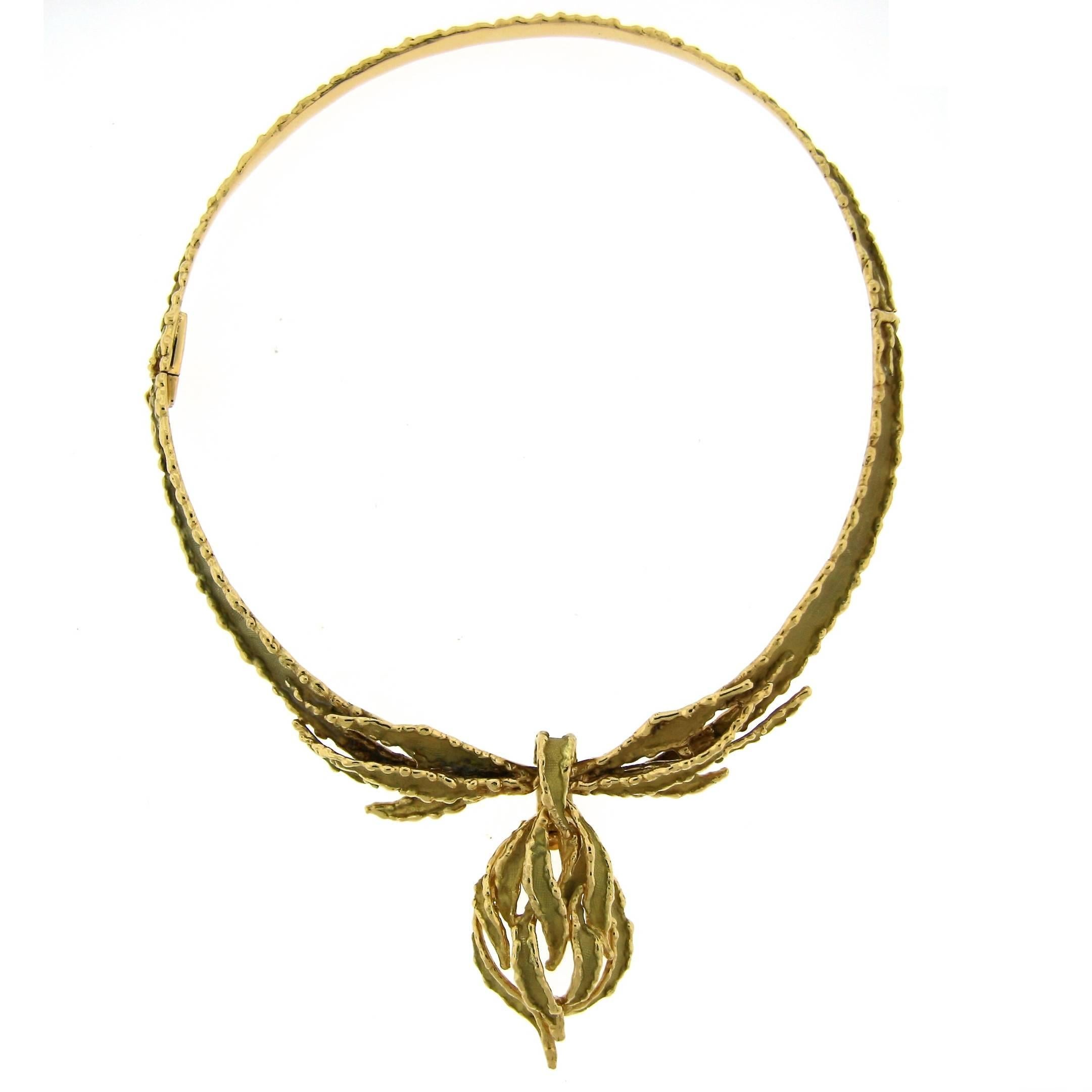 1970s Mauboussin Paris Gold Choker Necklace For Sale