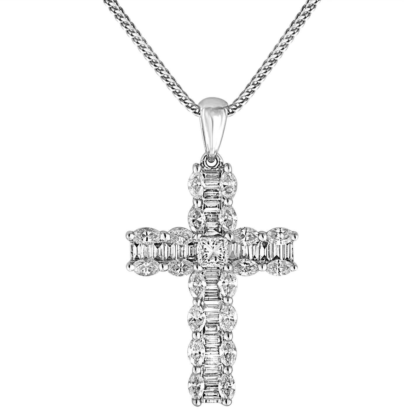 1.46 Carats Diamond Gold Cross Pendant Chain Necklace