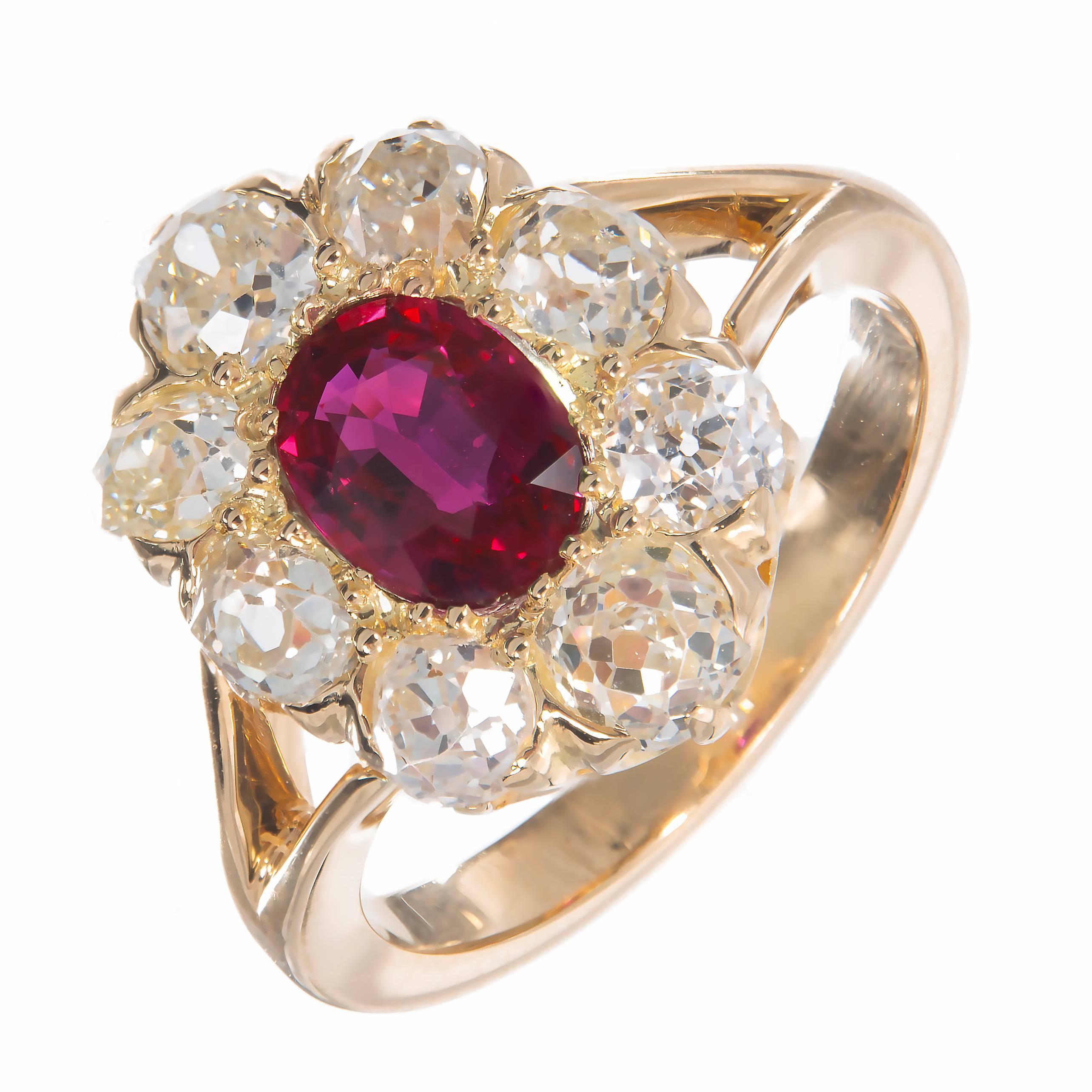 Bague de fiançailles en or ornée d'un halo de diamants et de rubis de 1,17 carat certifié GIA