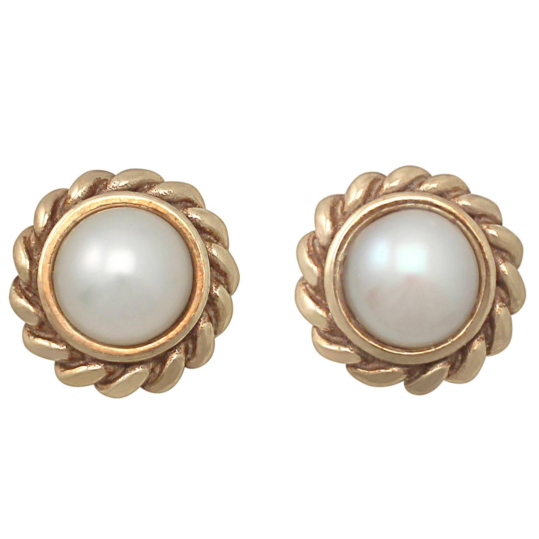 Pearl and 9k Yellow Gold Stud Earrings - Vintage Circa 1990