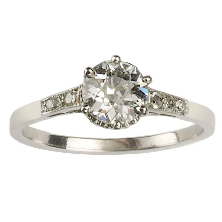 Art Deco 0.84 Carat Diamond Platinum Single Stone Ring For Sale
