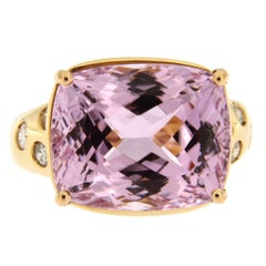 Alex Jona Kunzite Diamond 18 Karat Yellow Gold Ring