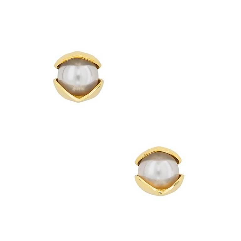 18 Karat Yellow Gold 8mm Akoya Pearls Stud Earrings For Sale