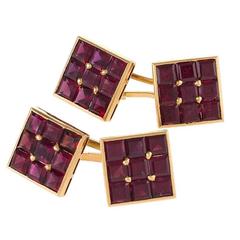 Boucheron Paris  Mid-20th Century Garnet and Gold Cuff Links