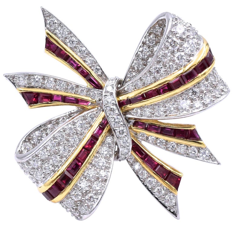 Tiffany and Co. Brooch For Sale at 1stDibs