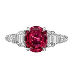Raymond C. Yard 2.14 Carat Pink Sapphire Diamond Platinum Ring
