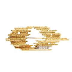 1970s Andrew Grima Small Textured Diamond Gold Brooch