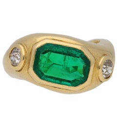 Boucheron Natural Unenhanced Emerald and Diamond ring, French, circa 1940. 8