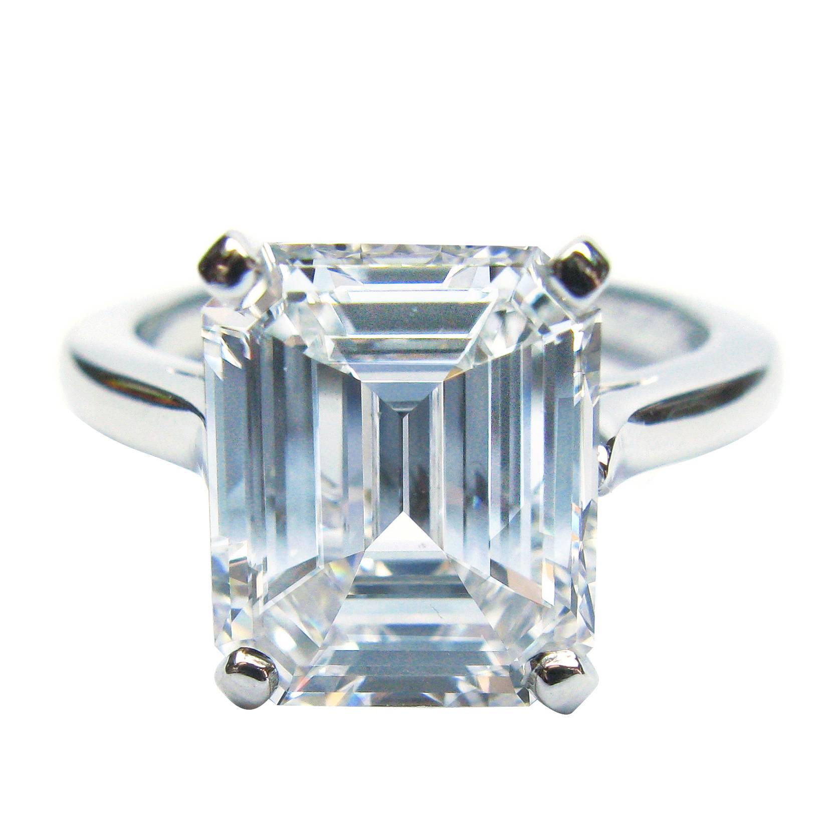 Van Cleef & Arpels GIA Cert 4.05 Carat Emerald Diamond Platinum Engagement Ring