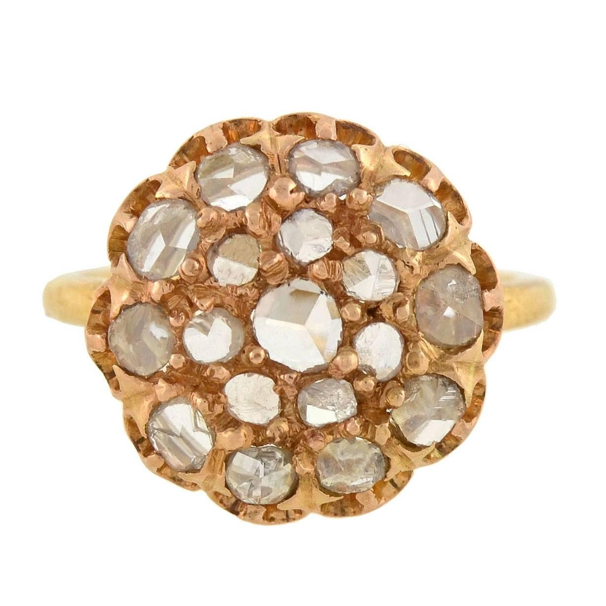 Viktorianischer Gold-Cluster-Ring mit .80 Karat Diamanten im Rosenschliff  im Angebot