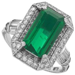 1920s Art Deco Colombian Emerald Diamond and Platinum Ring