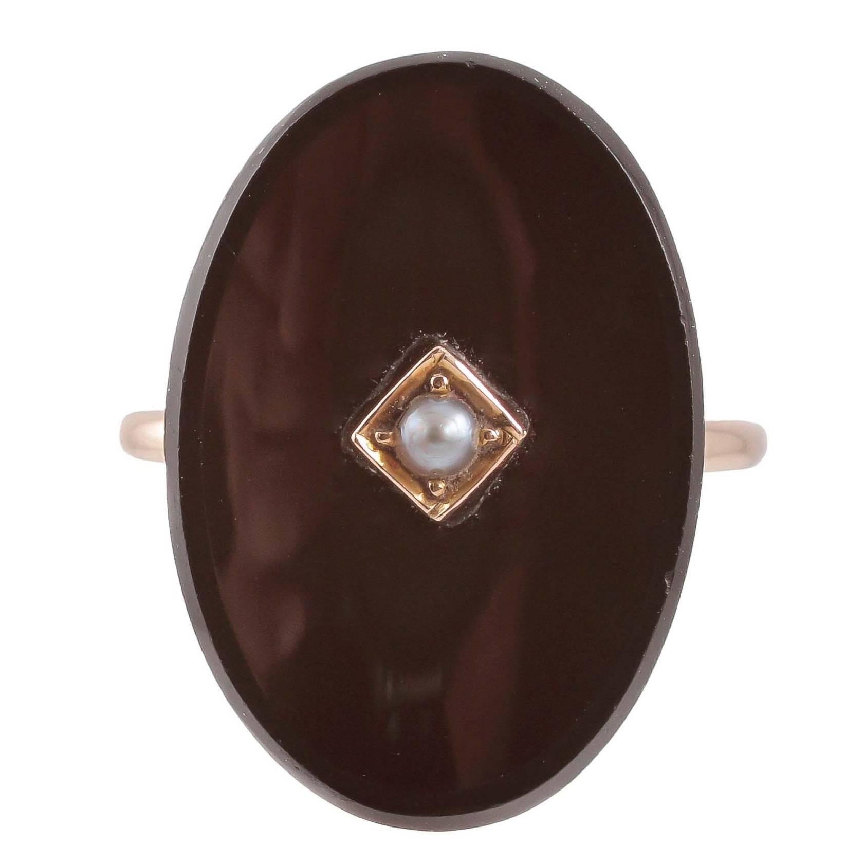 1940s Black Onyx Pearl Gold Ring