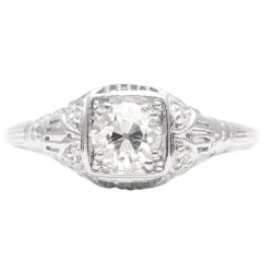 Antique Art Deco 0.90 Carat Diamond Platinum Filigree Engagement Ring