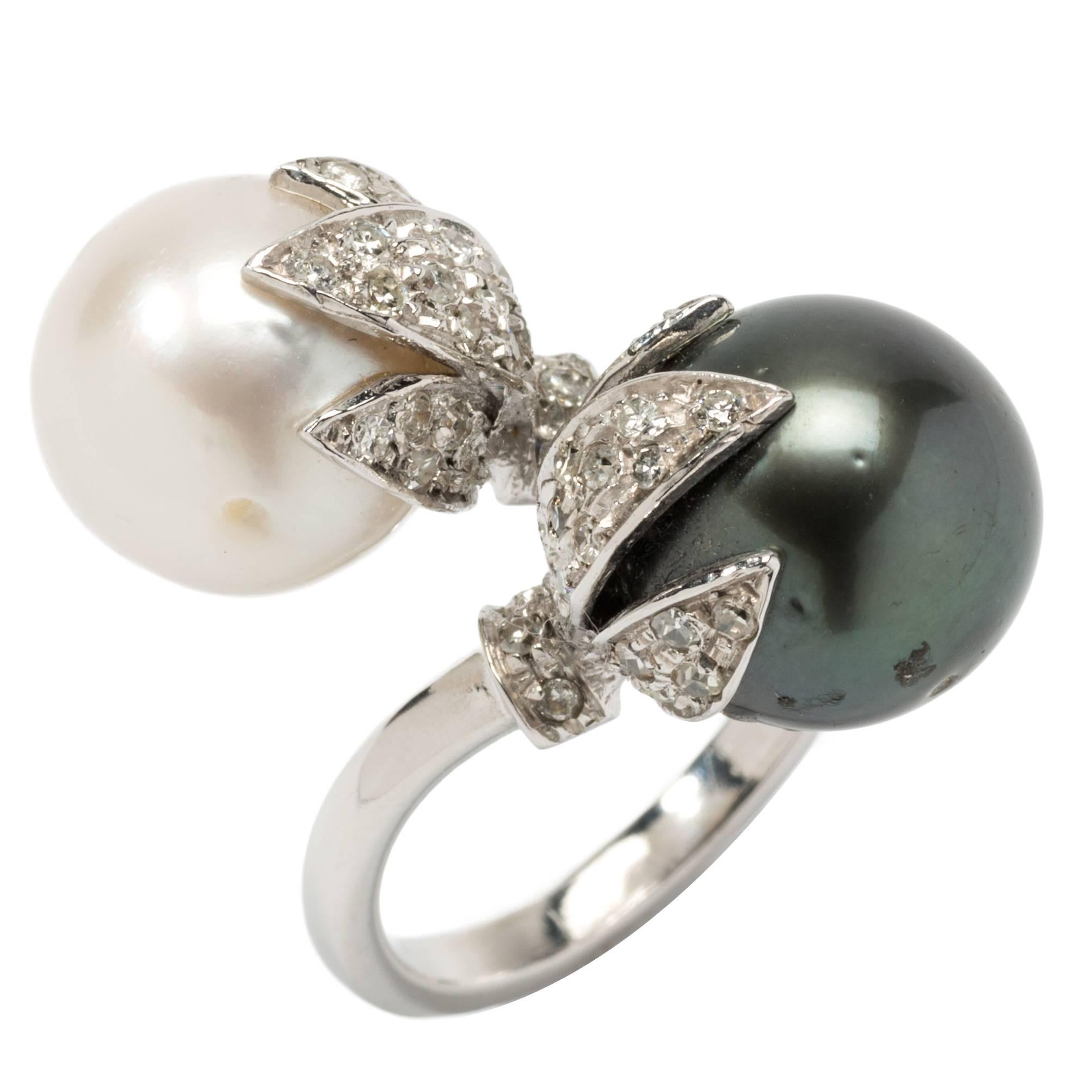 Tahitian and South Sea Pearls Diamonds Gold Ring 