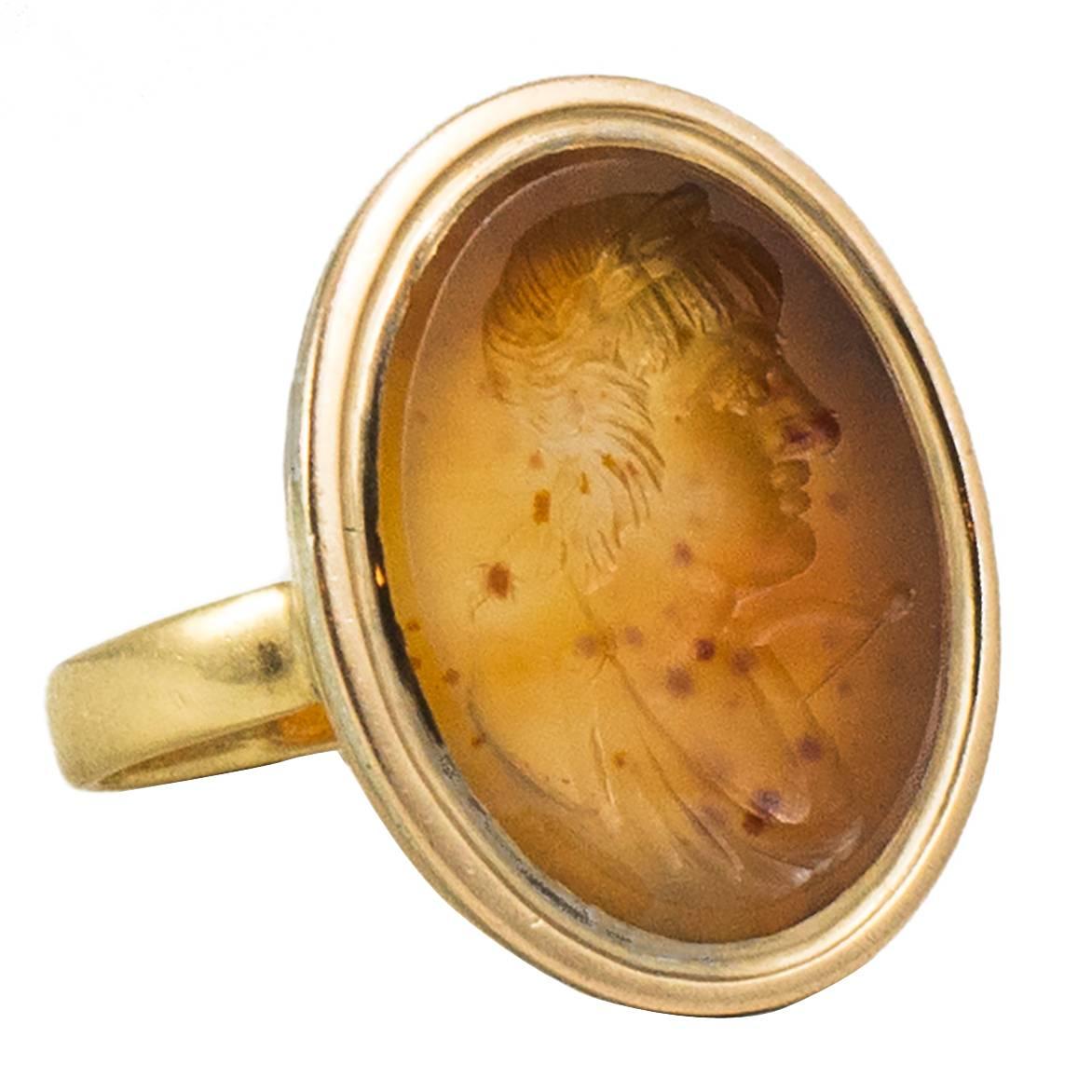 Finely Carved Antique Carnelian Intaglio Gold Ring For Sale