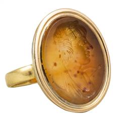 Finely Carved Antique Carnelian Intaglio Gold Ring