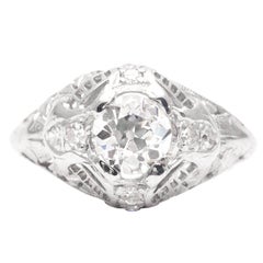 Art Deco 0.75 Carat Diamonds Platinum Filigree Engagement Ring