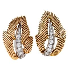 Van Cleef & Arpels Mid-20 Century Diamond Platinum Gold Leaf Earrings 8