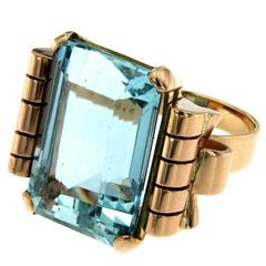 1940s 24 Carat Aquamarine Gold Ring