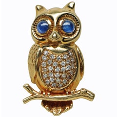 Vintage Boucheron 18 Karat Diamond and Sapphire Owl Brooch Pin, 20th Century