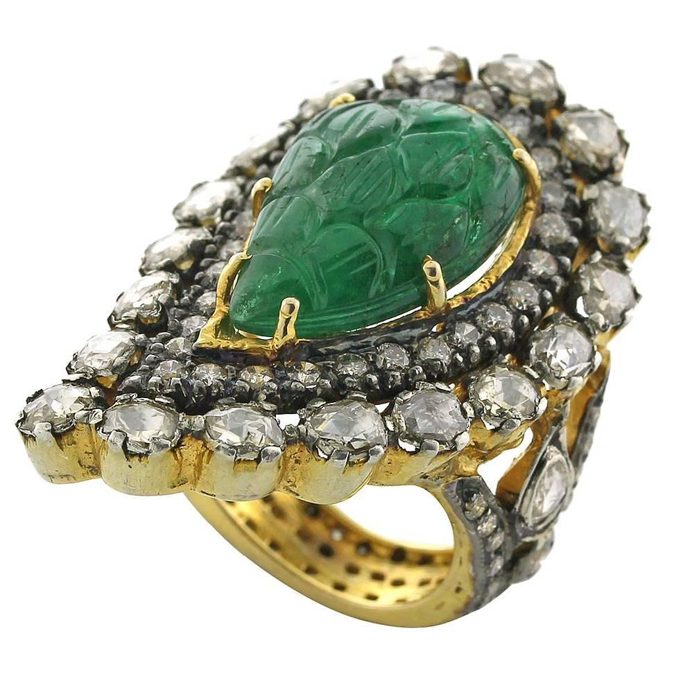 Paisley Shaped Carved Emerald Diamond Gold Ring For Sale