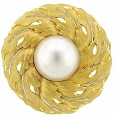 Buccellati Large Pearl Gold Round Brooch Pin