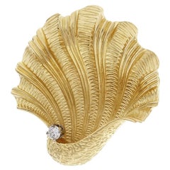 Tiffany & Co. Diamond Textured Gold Shell Brooch